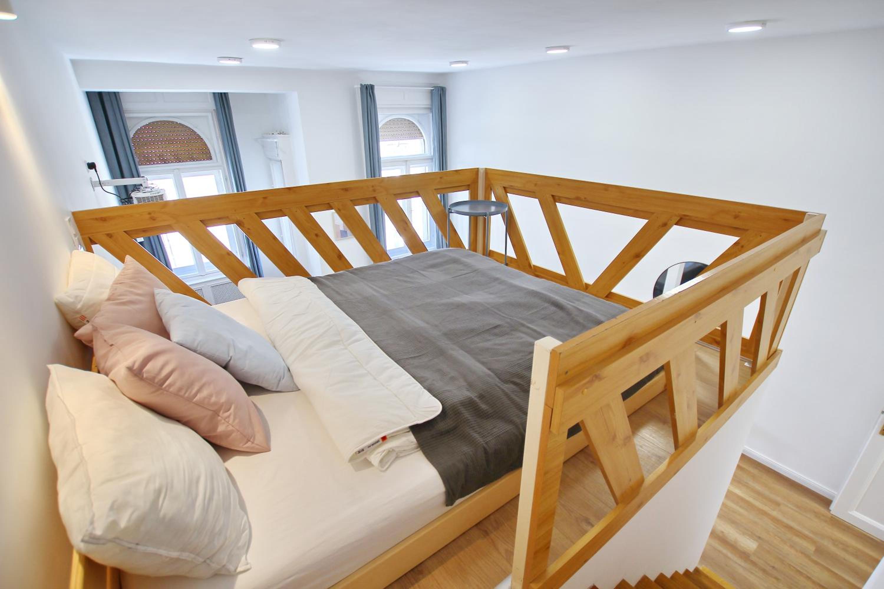 PAU Stylish studios in the heart of Budapest view 4