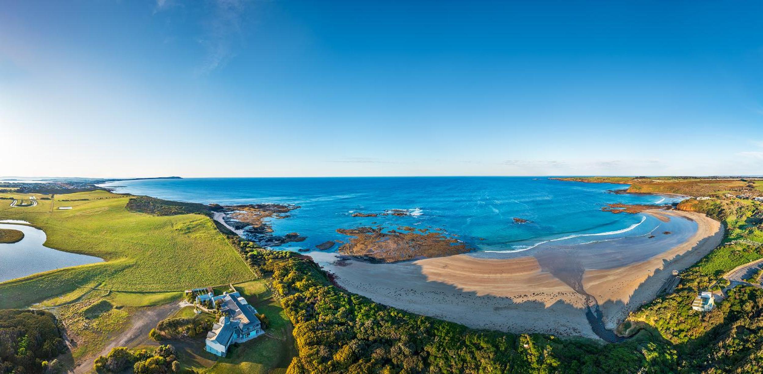 1-bedroom unit with stunning ocean views!