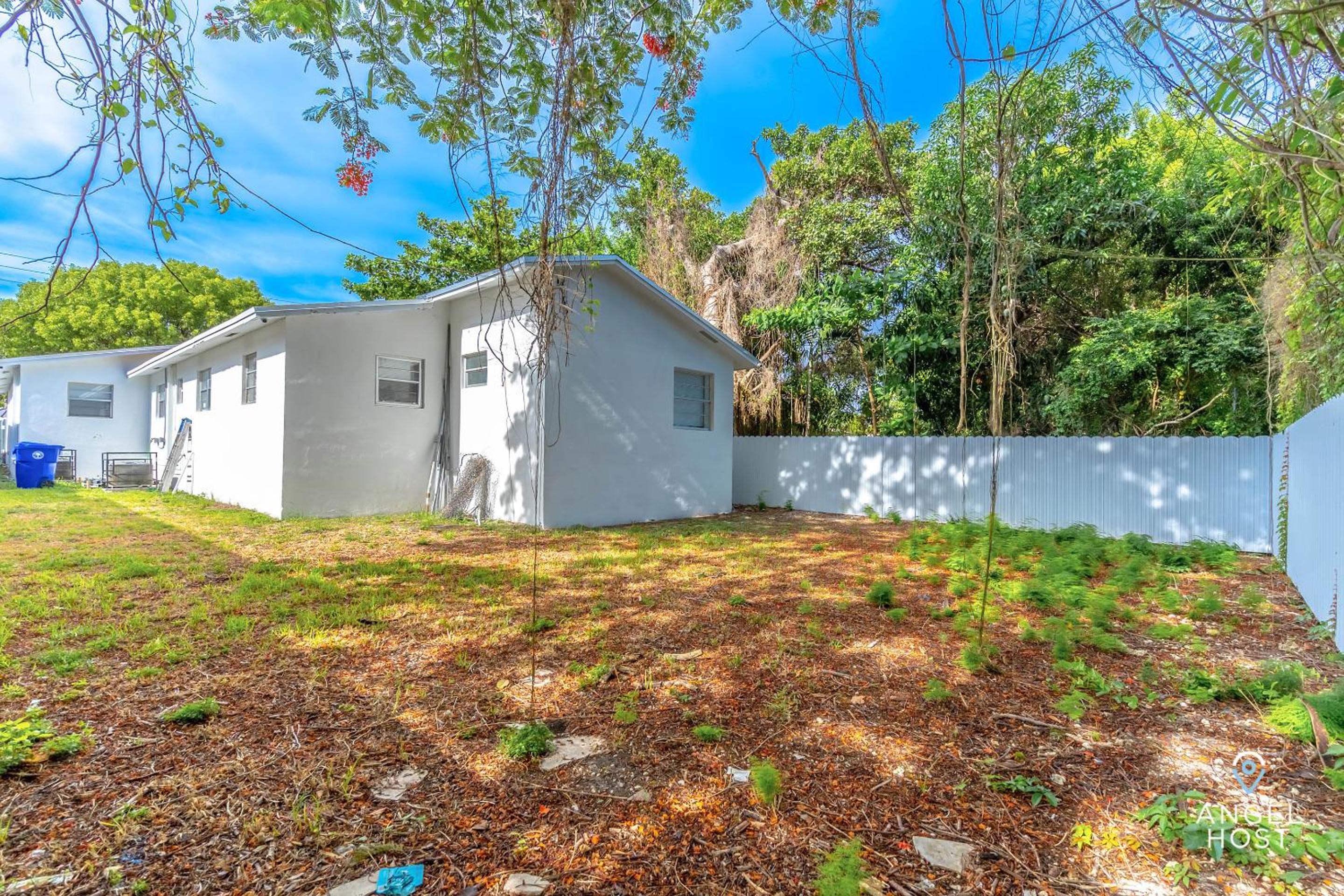 Residential Stay Heart of Design District, Near Wynwood