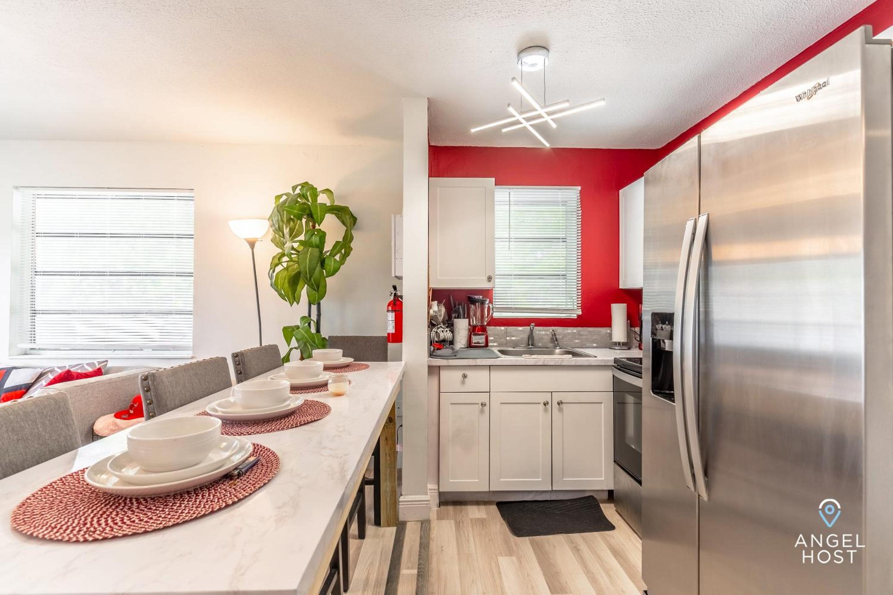 Residential Stay Heart of Design District, Near Wynwood