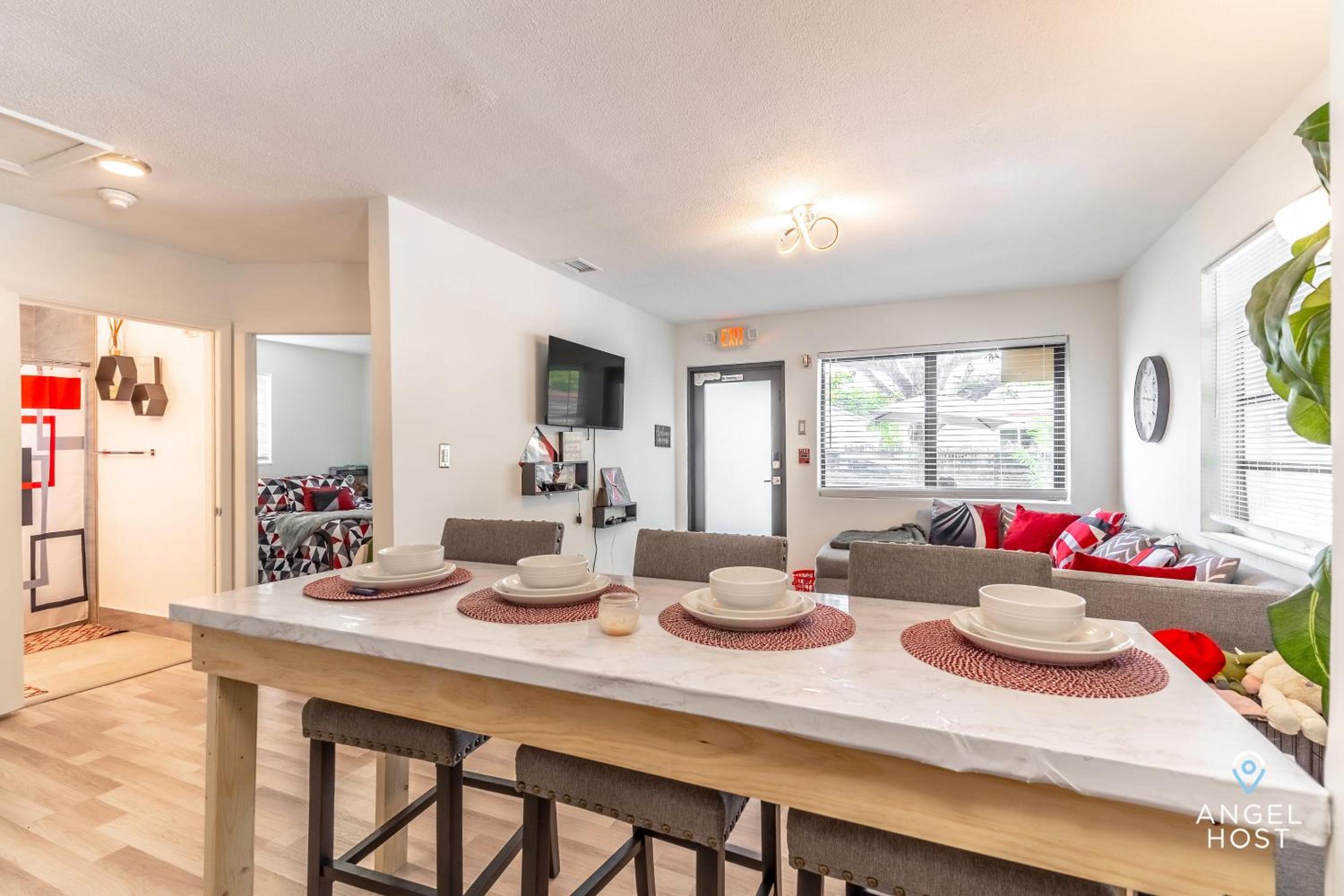 Residential Stay Heart of Design District, Near Wynwood