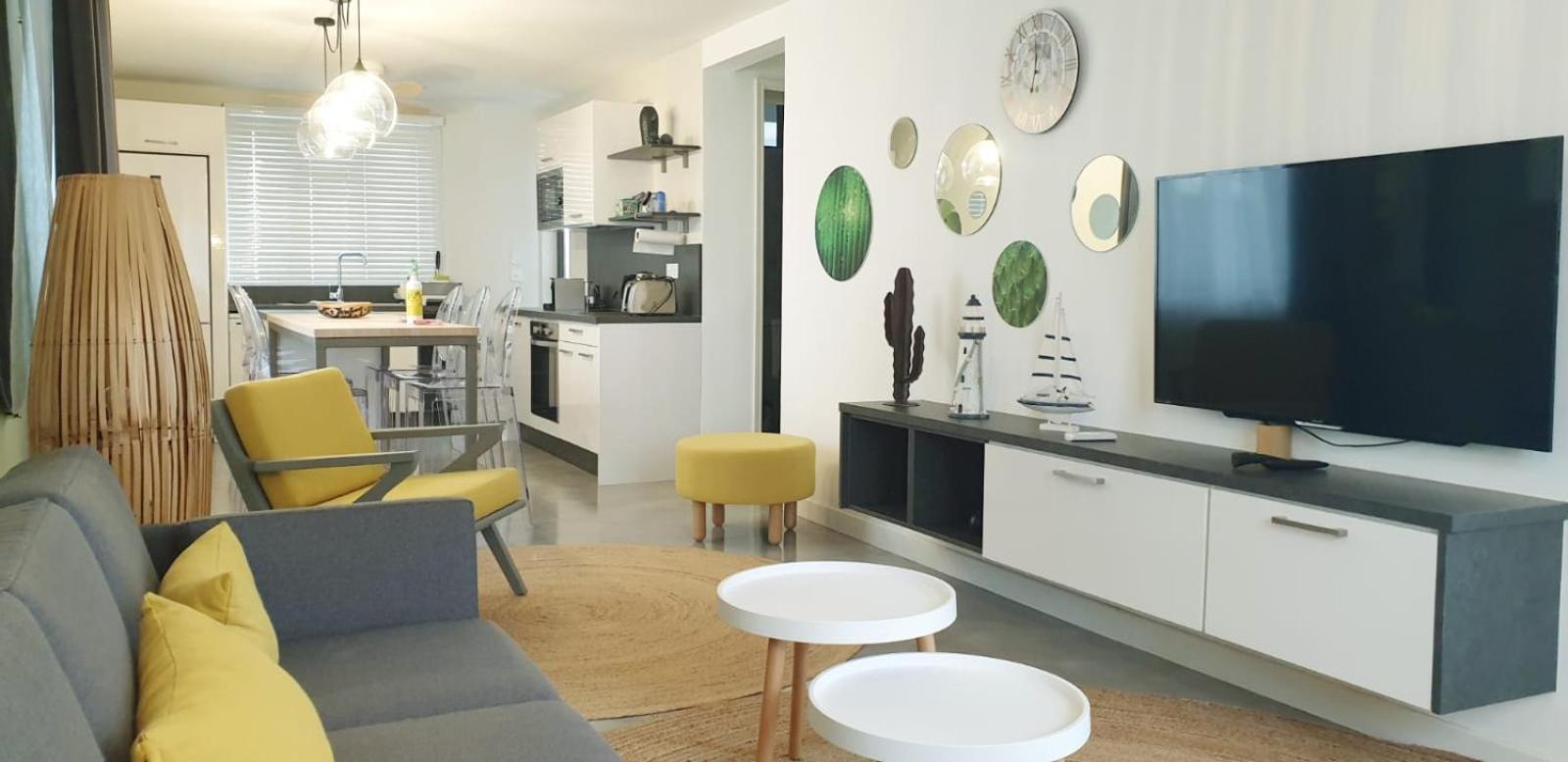 Sunkissed - Brand New Beach apartment located 50m from beach view 2