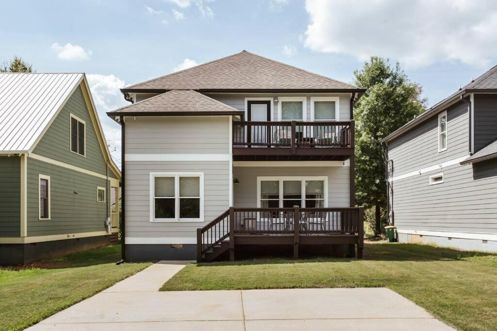 Meet Me in Athens I Beautiful 4-Bdrm House I 1 Mile to DT and Mins to UGA view 3