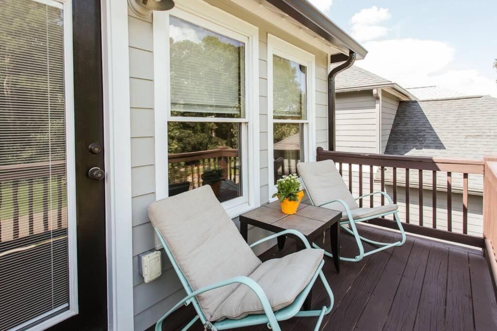 Meet Me in Athens I Beautiful 4-Bdrm House I 1 Mile to DT and Mins to UGA view 4