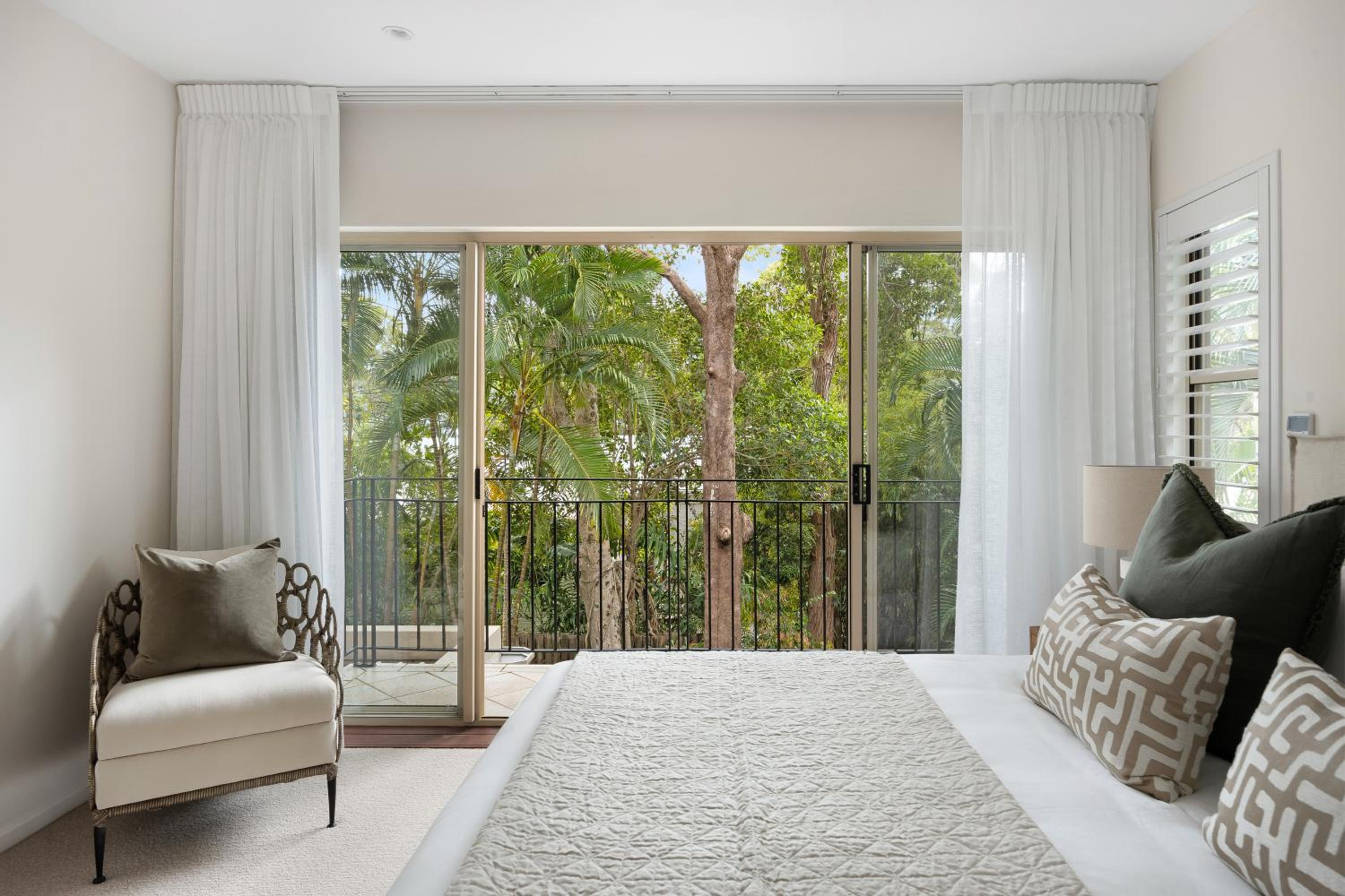 9 Little Cove Road, Noosa Heads - Private Slice of Paradise