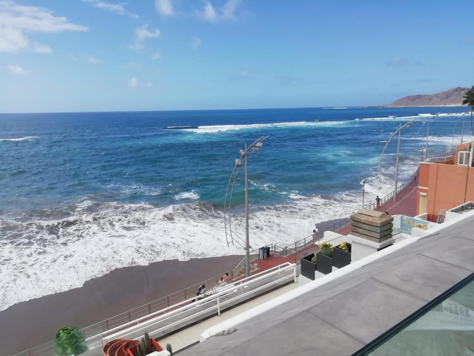 APARTAMENTO PRIMERA LINEA 