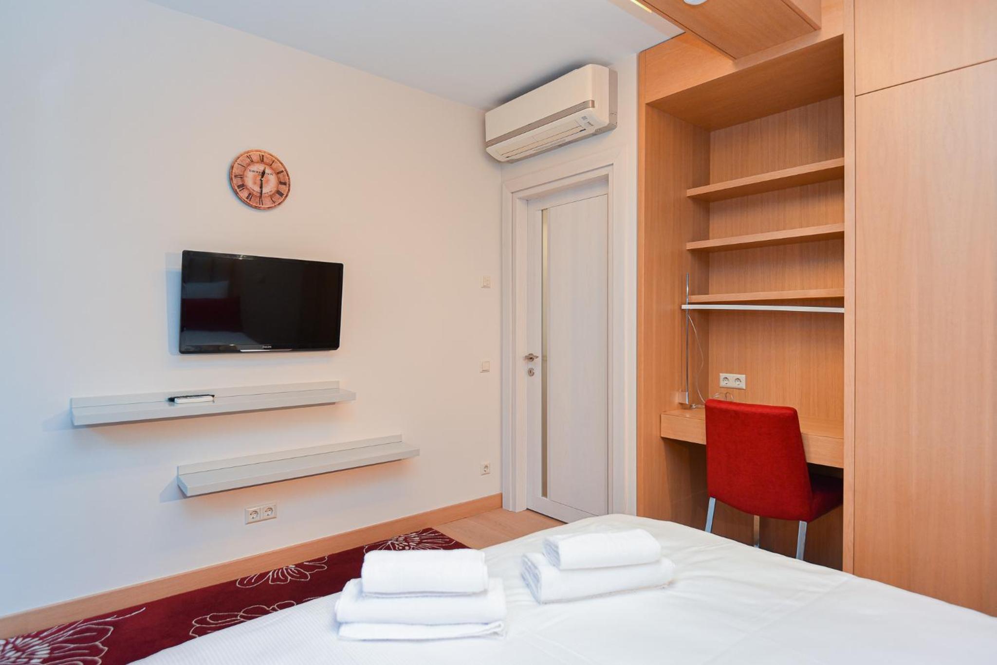 BIRUTE LE GRANDE 3 BEDROOMS view 4