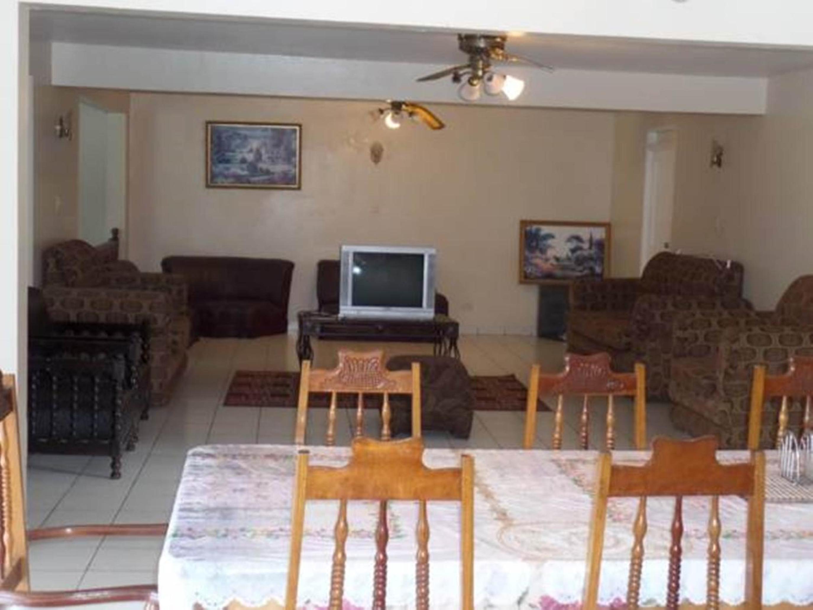 Villa Donna Inn