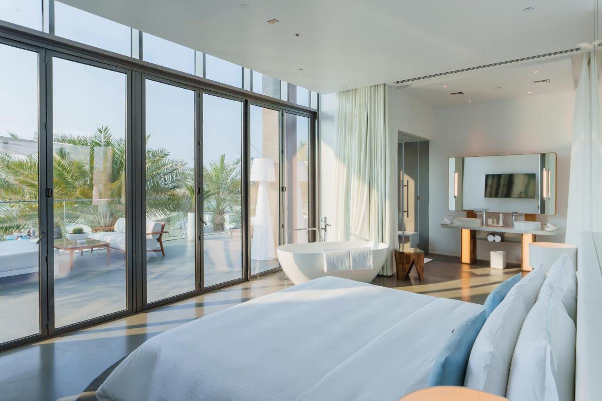 Nikki Beach Resort & Spa Dubai 23