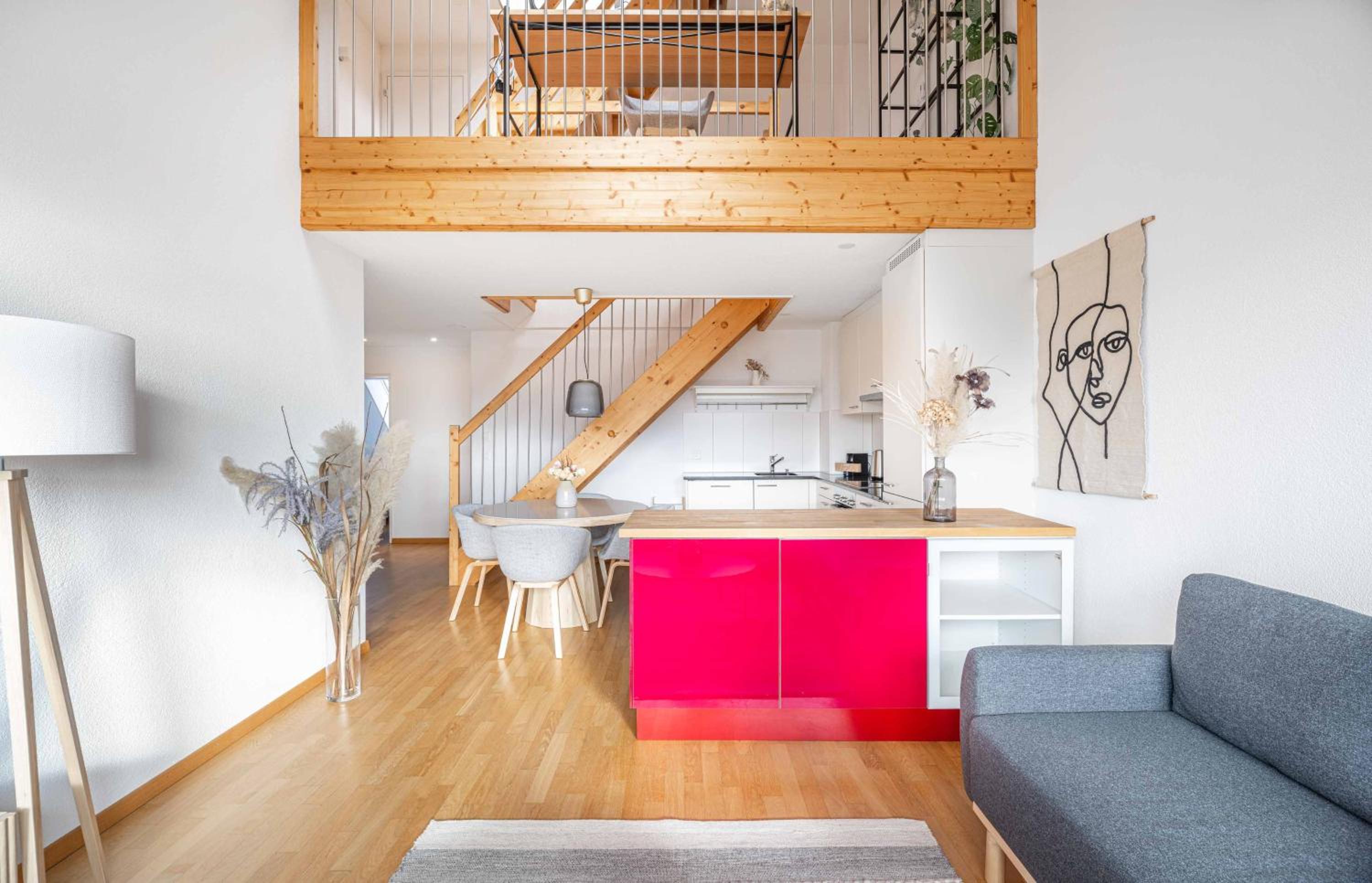 Modern 3BDR Duplex with Skyroof in Trendy Zurich West