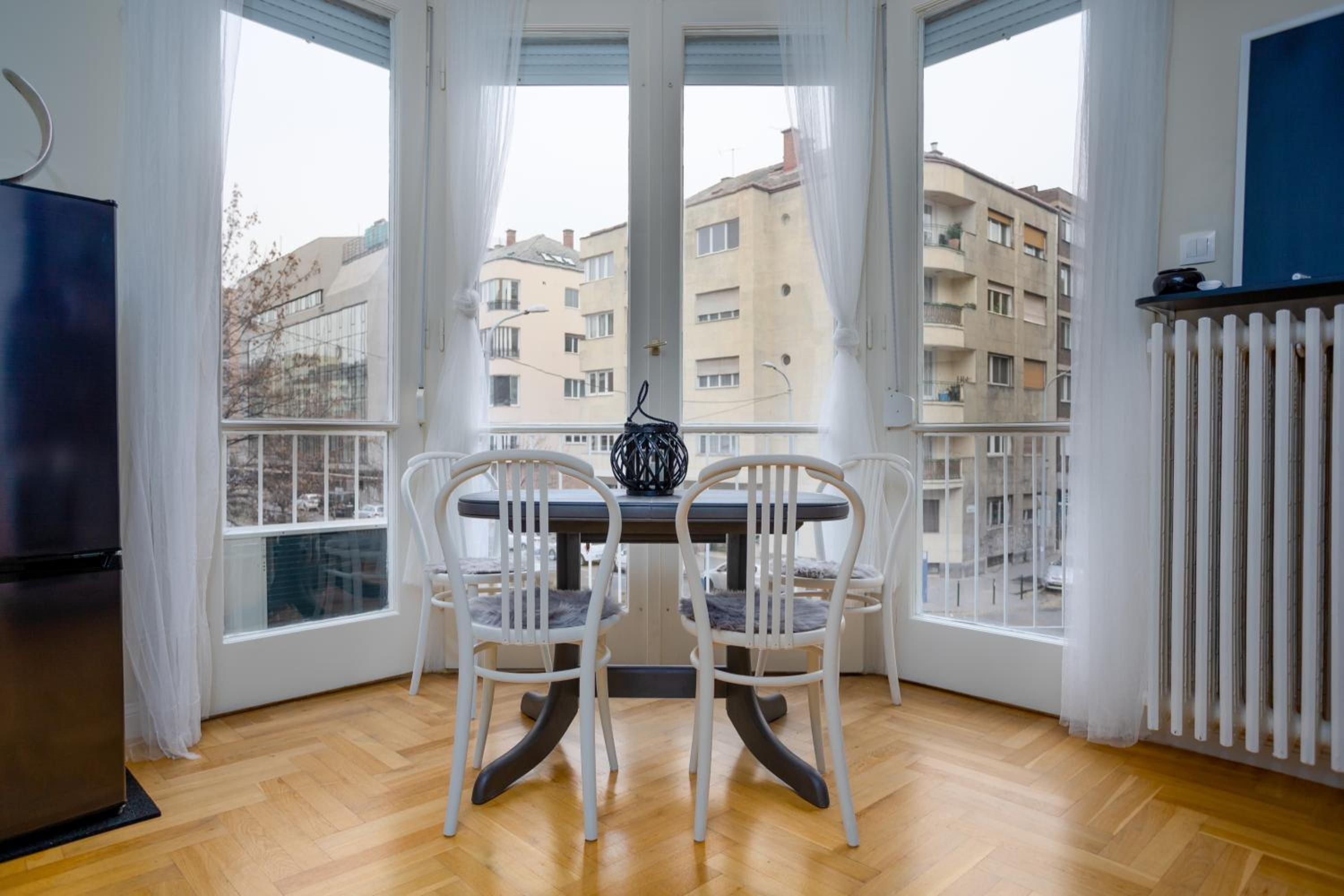 Golden Hour Apartment view 3