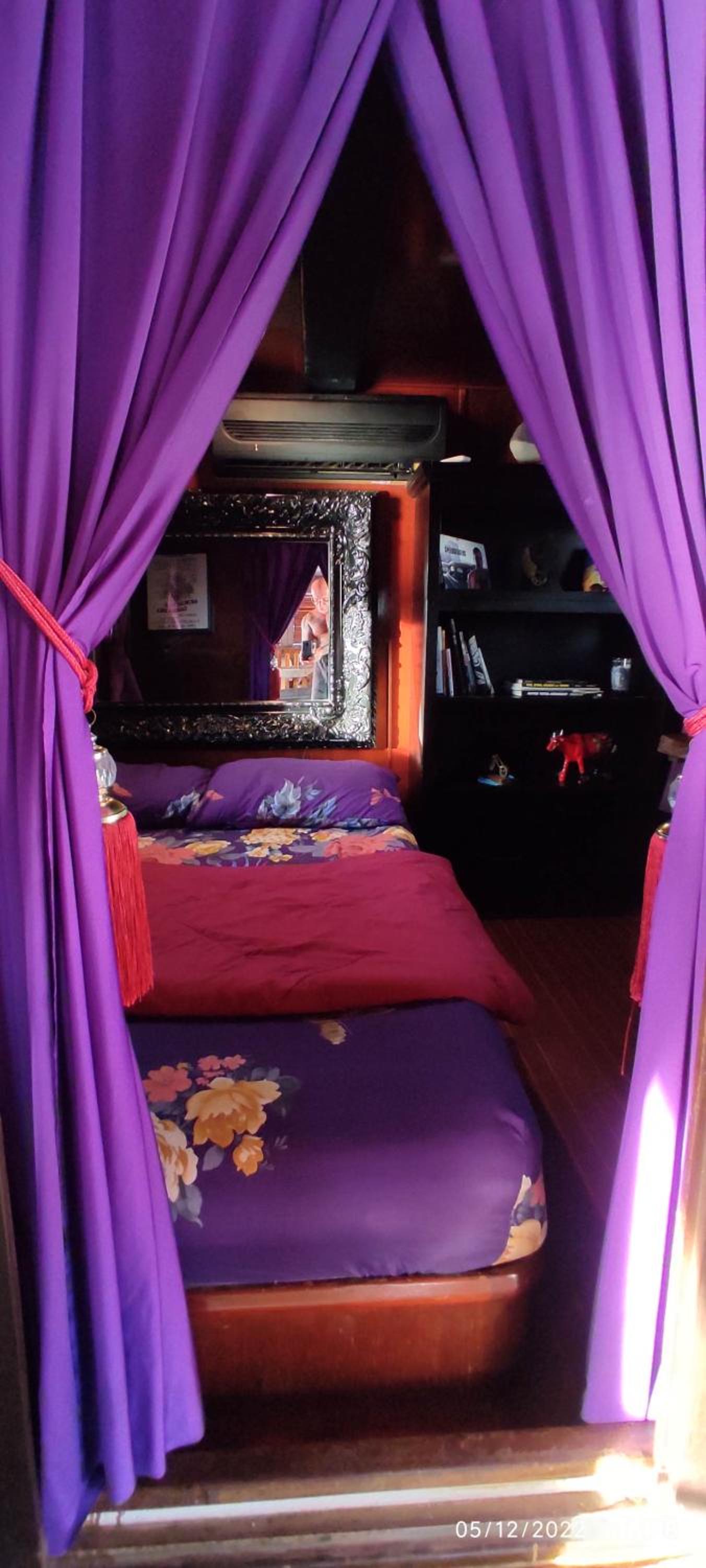 Sabai Sabai Liveaboard Bangkok