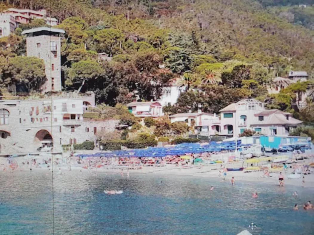 DELuxe 4 Bedrooms in Fegina Monterosso