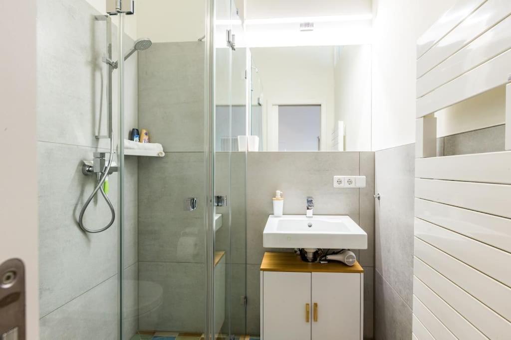 DR Apartments Friedrichshain