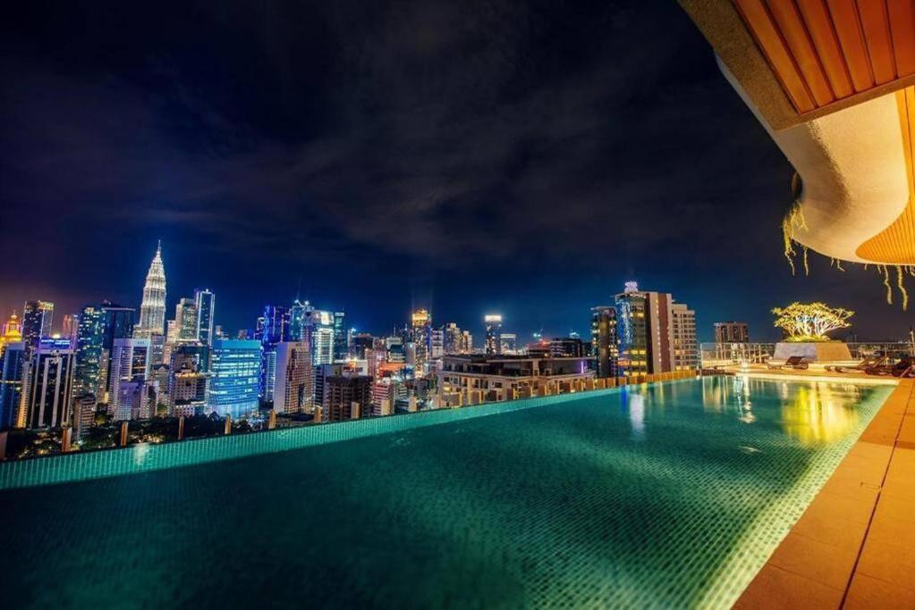KLCC SkyTowerViewSuite AT CeylonzSuites