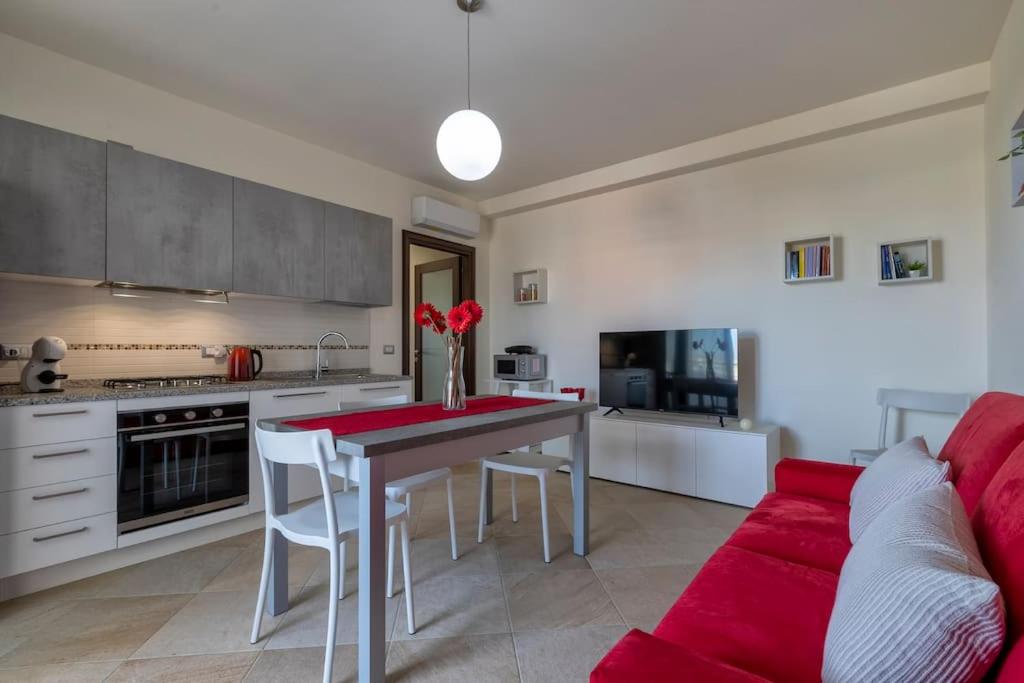 Coraline 103 apartment - Magnolia Holidays view 4