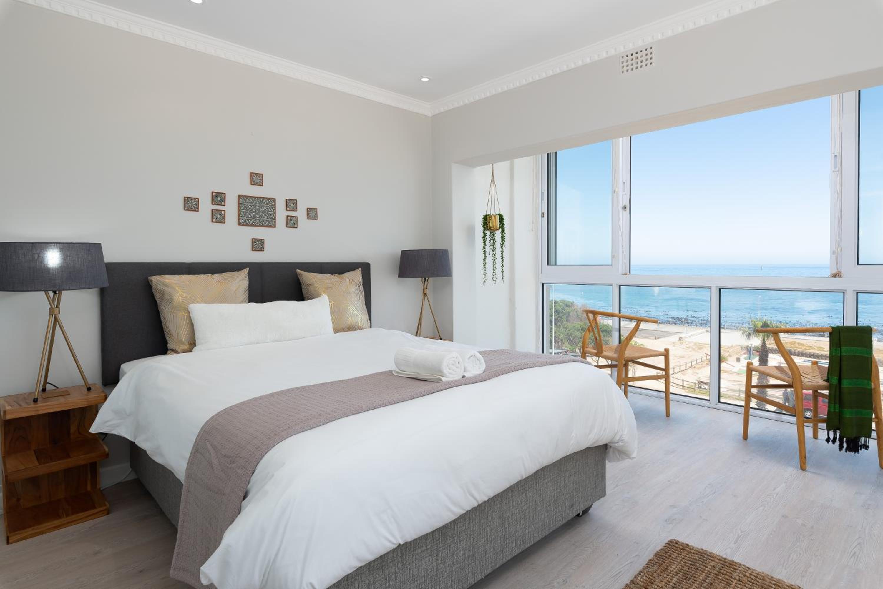 Dolphin Bay 6 view 5