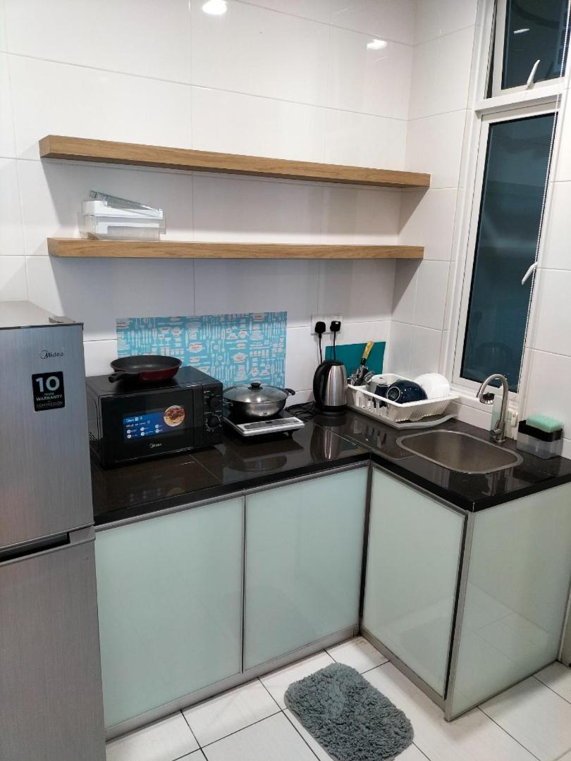 The Wave 2BR SEAVIEW - High Floor l Unifi
