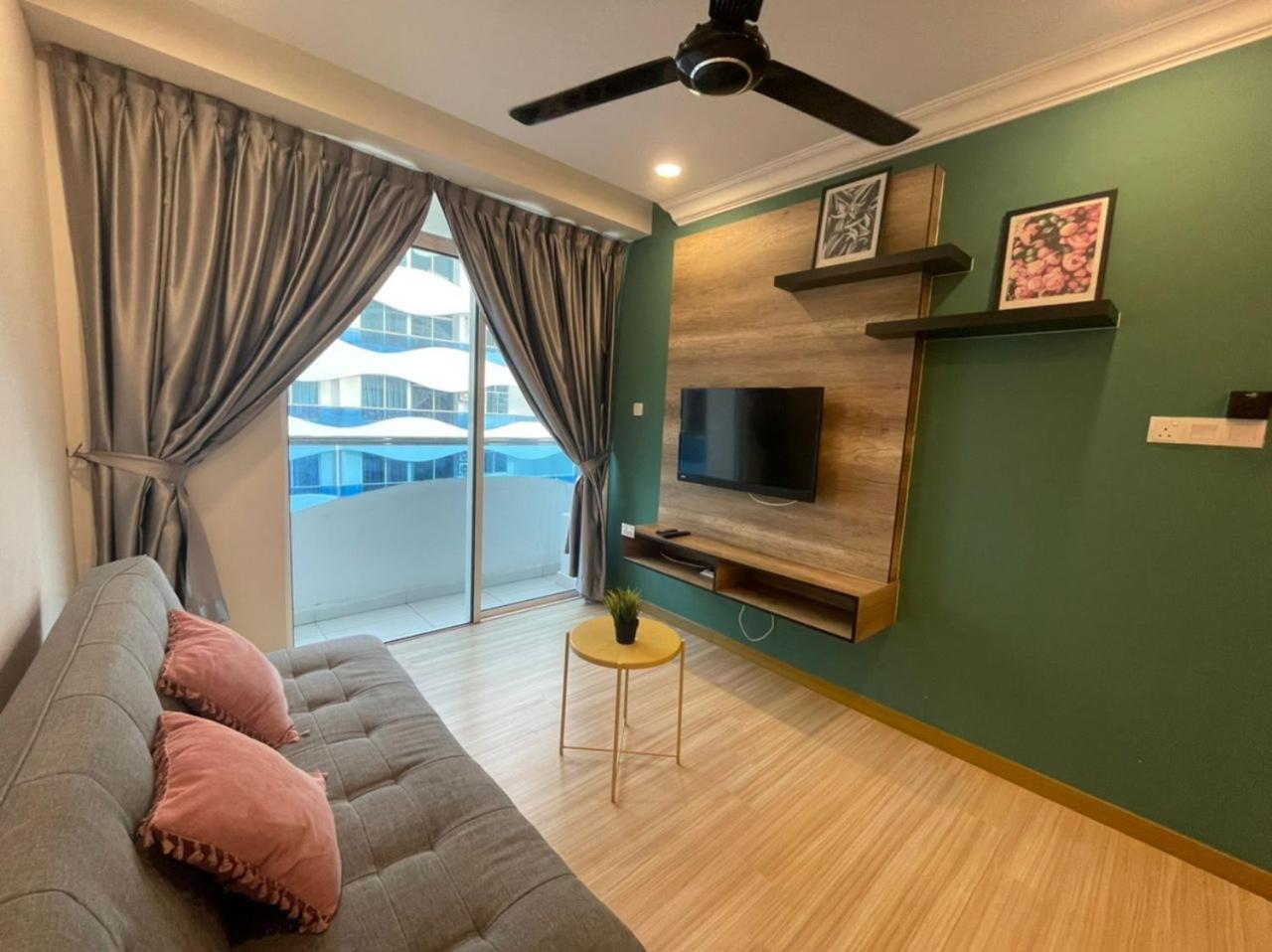 The Wave 2BR SEAVIEW - High Floor l Unifi photo 3