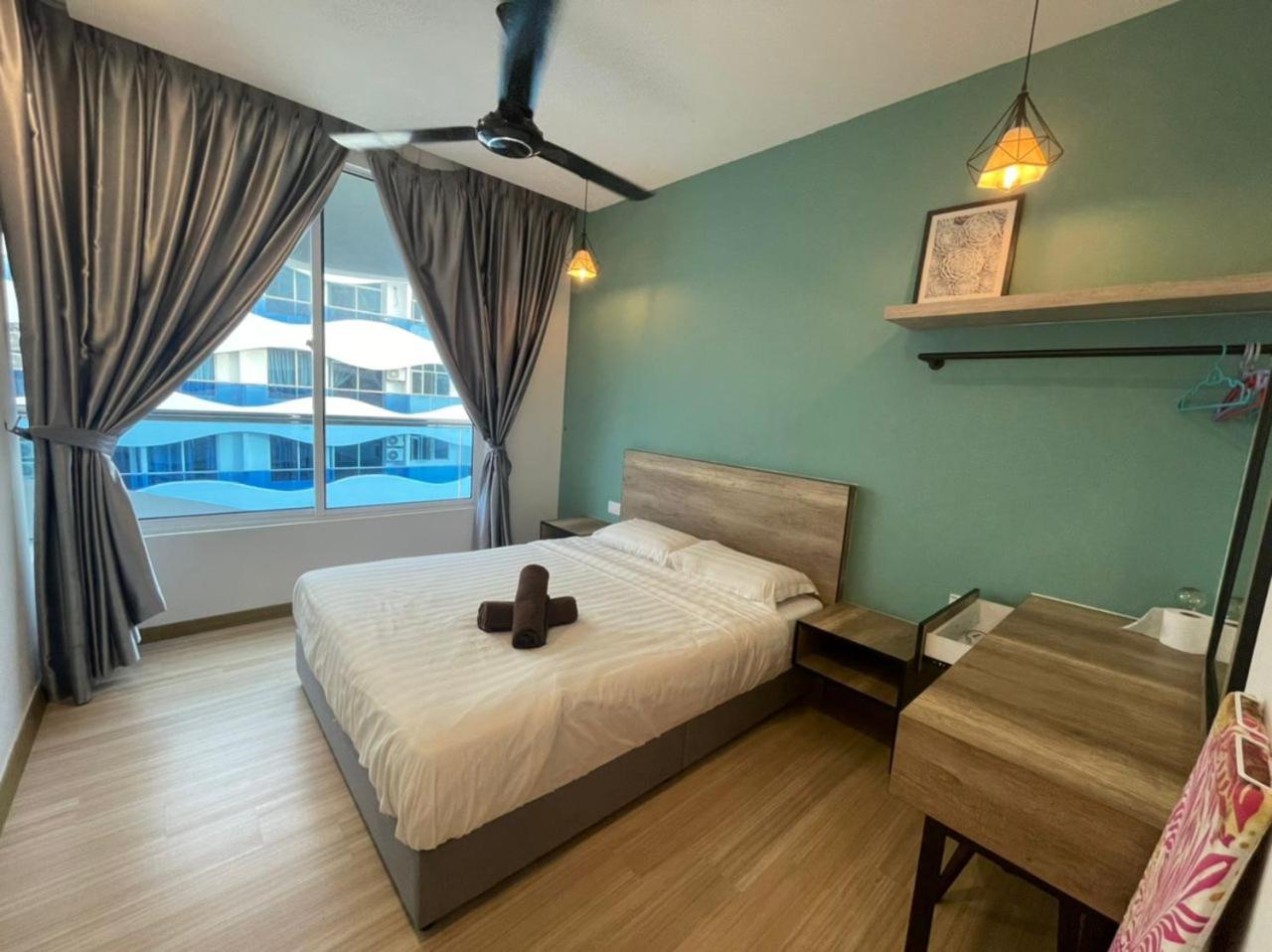 The Wave 2BR SEAVIEW - High Floor l Unifi photo 2