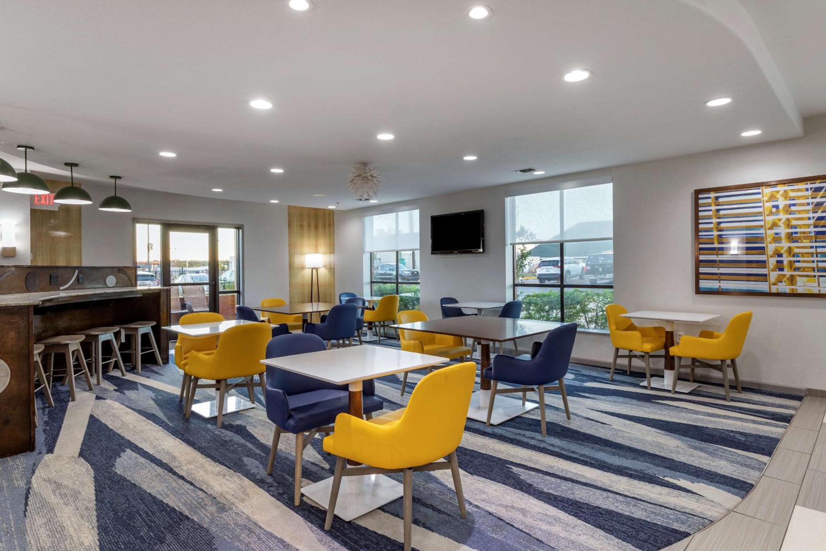 Natchitoches Vacations - Comfort Suites Natchitoches - Property Image 8