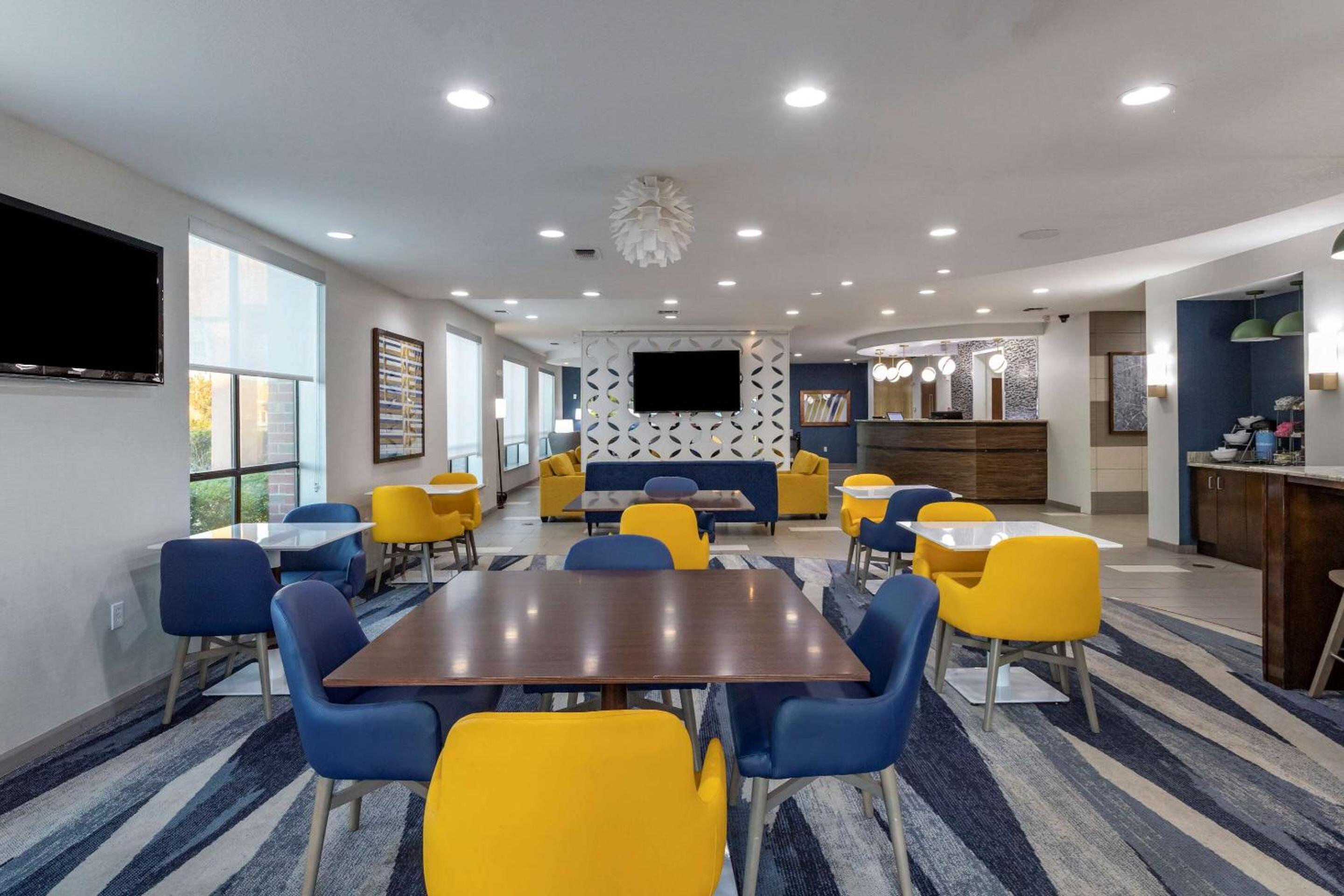 Natchitoches Vacations - Comfort Suites Natchitoches - Property Image 9