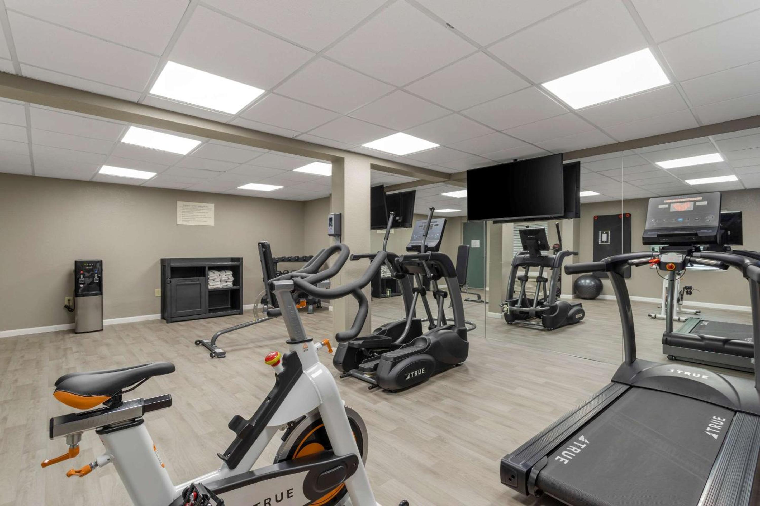 Clarion Pointe Kimball By Choice Hotels - Property Image 4