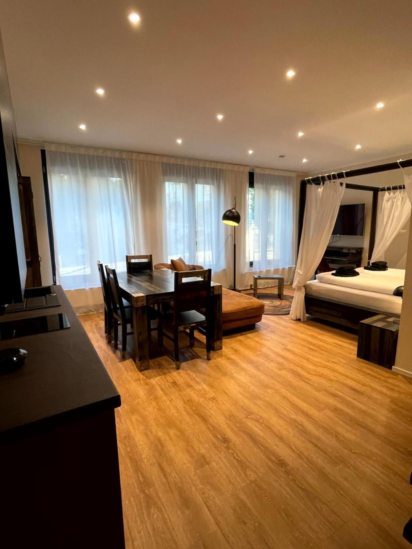 Photo 95