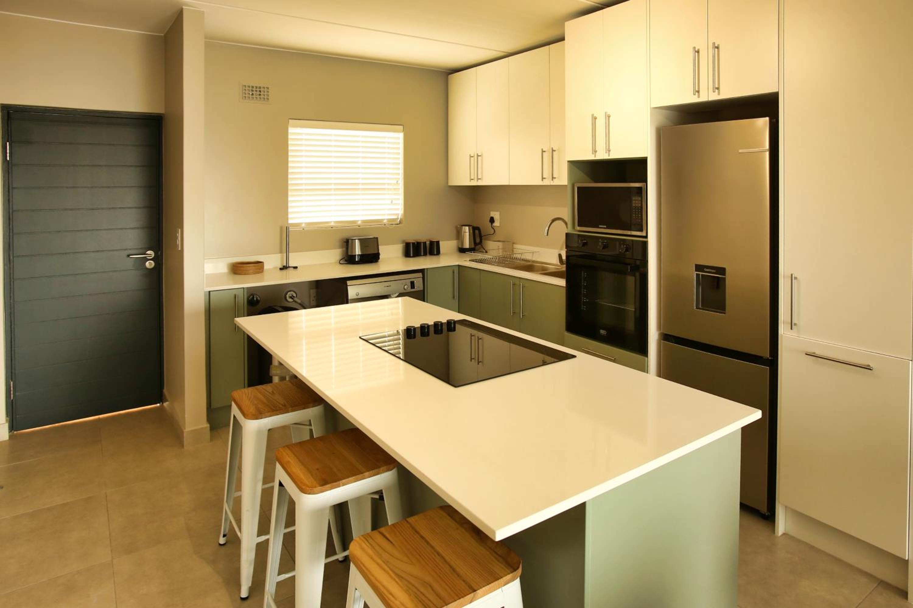 Nivica Lifestyle Living 57, Langebaan, 4-sleeper view 3