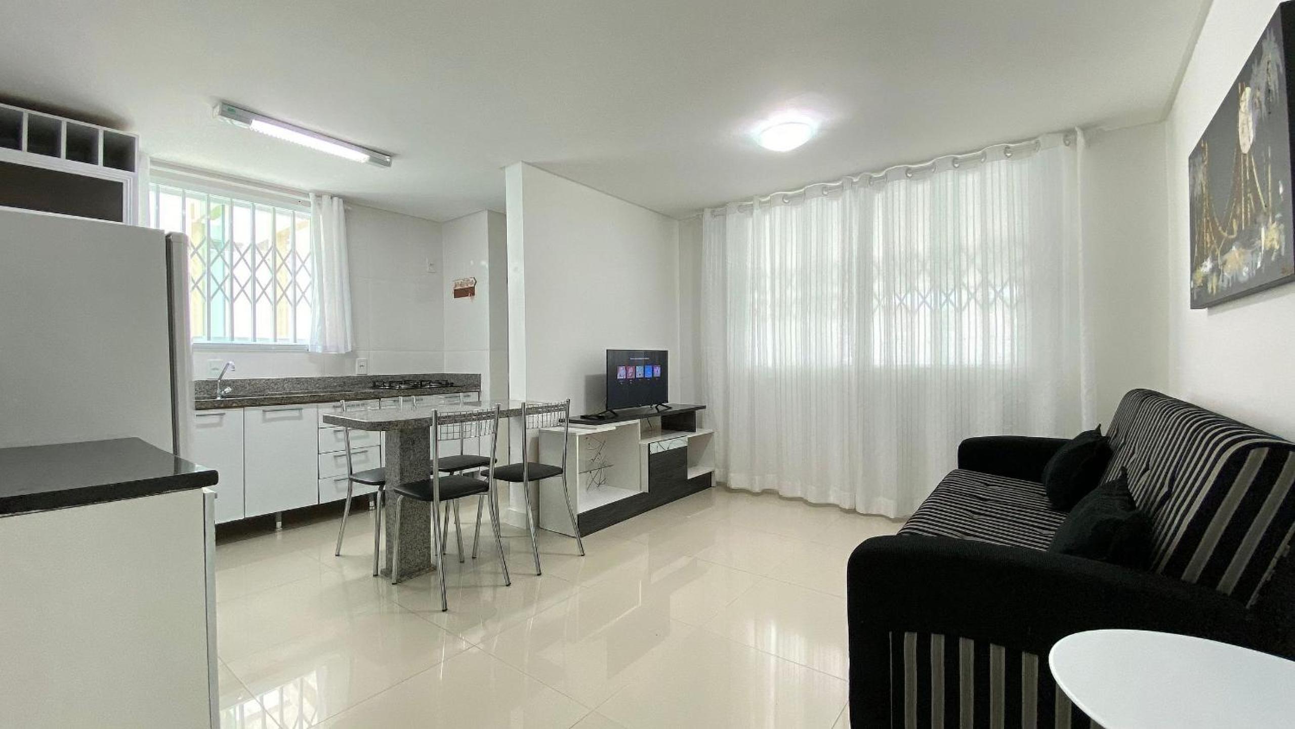 Ótimo apartamento na praia de Bombas. view 5