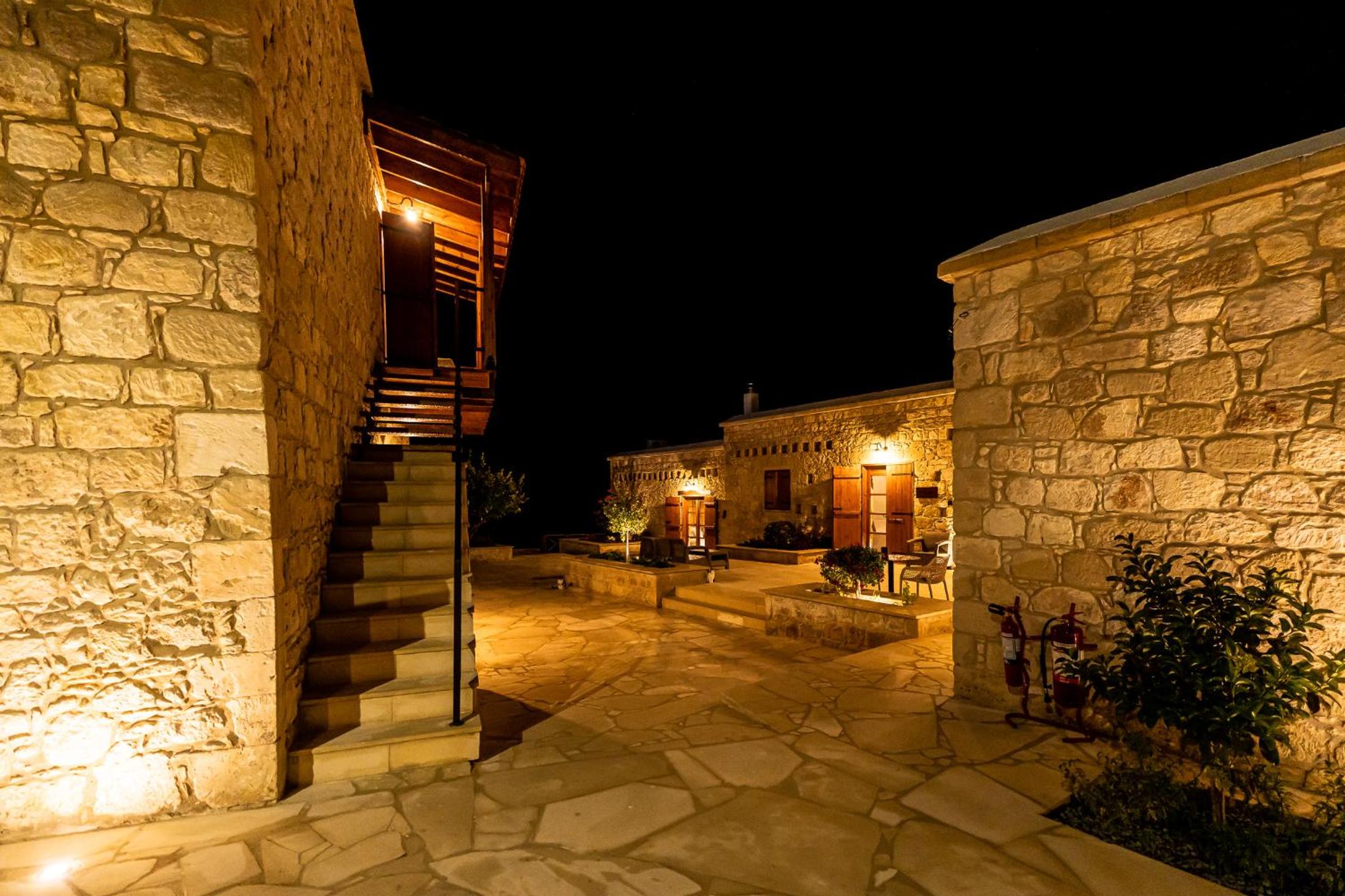 Harma Traditional Boutique Suites