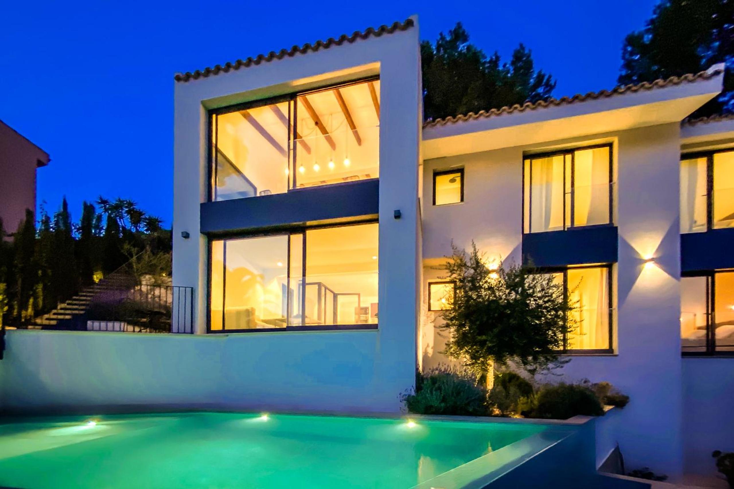 3009 - Luxurious new villa in quiet area in Costa de la Calma