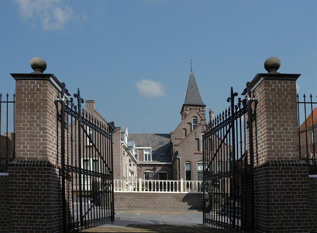 Edam Suites view 2