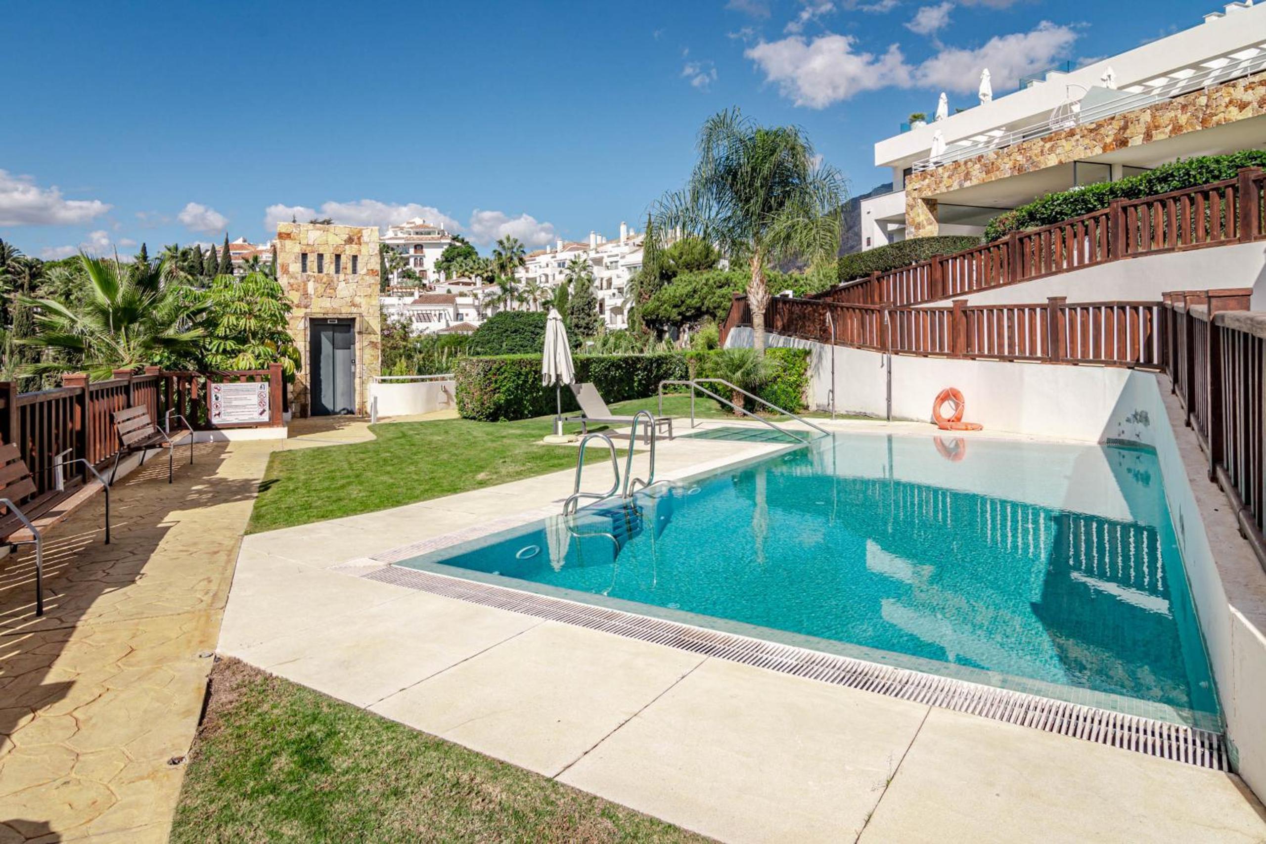 Luxury 3 bedroom townhouse on Marbellas Golden Mile with walking distance Puerto Banus