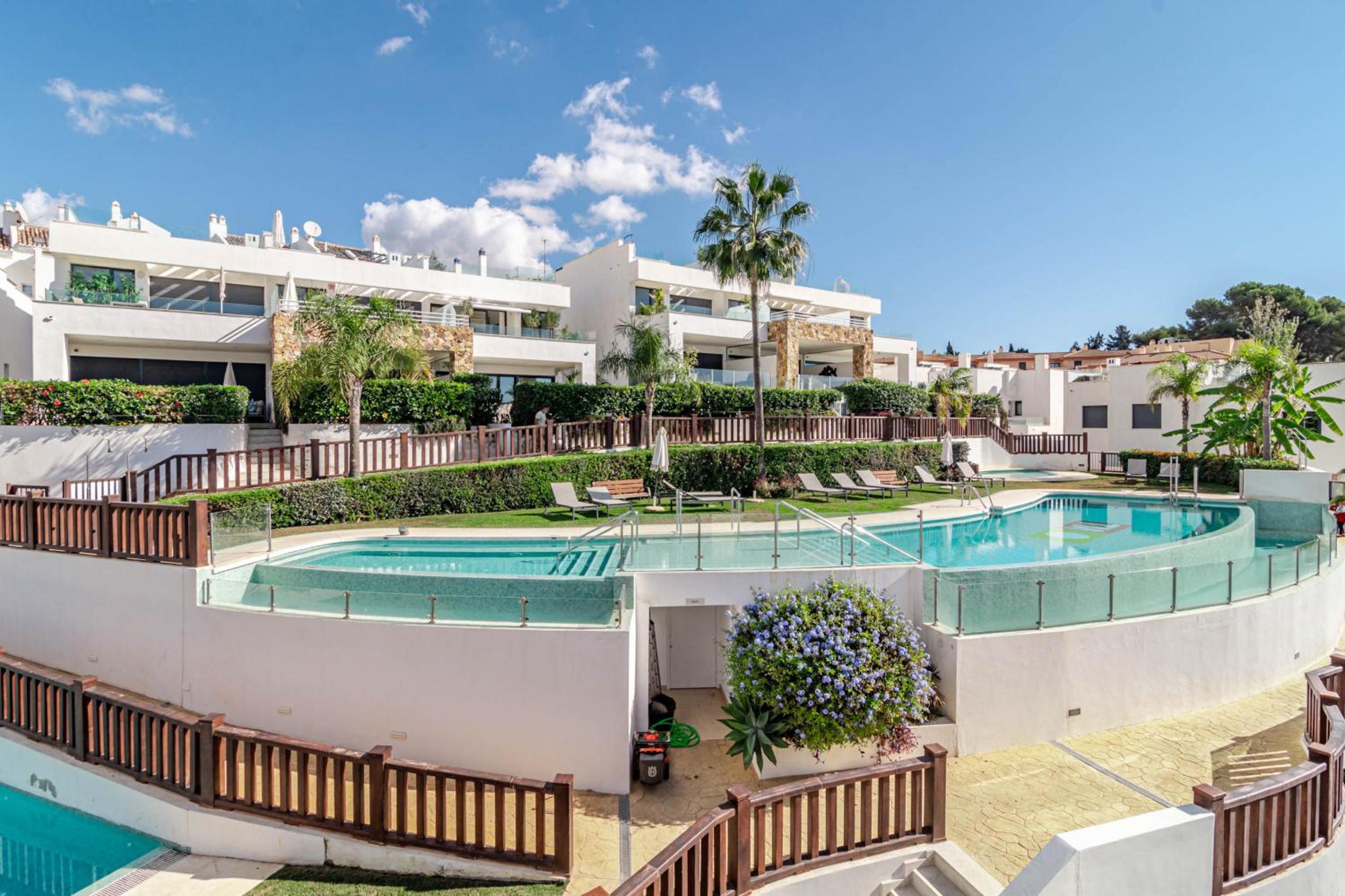 Luxury 3 bedroom townhouse on Marbellas Golden Mile with walking distance Puerto Banus