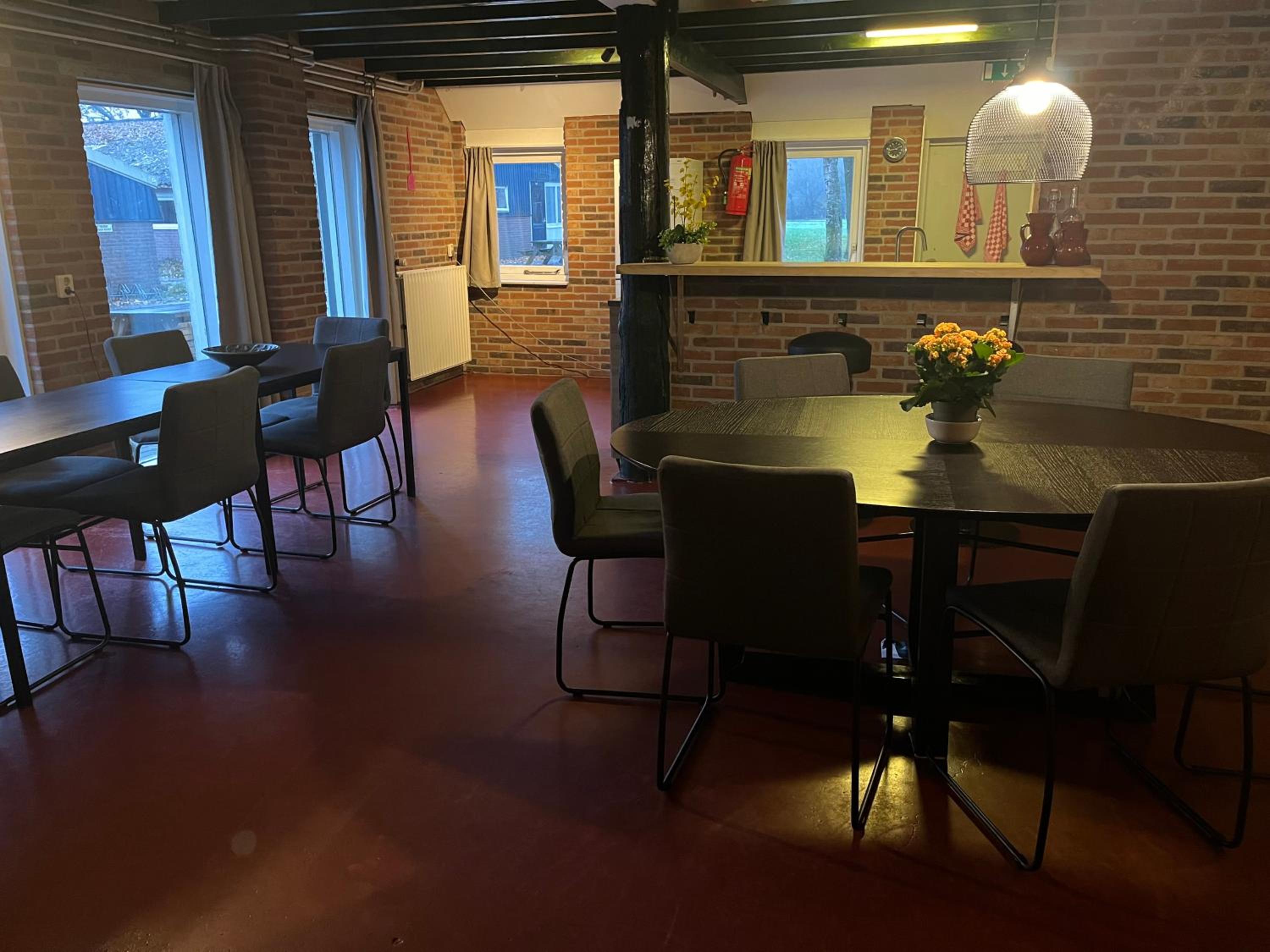 Familiehuis voor 13 personen view 2