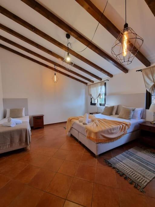 Surf&fun heated pool villa