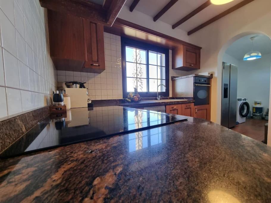 Surf&fun heated pool villa