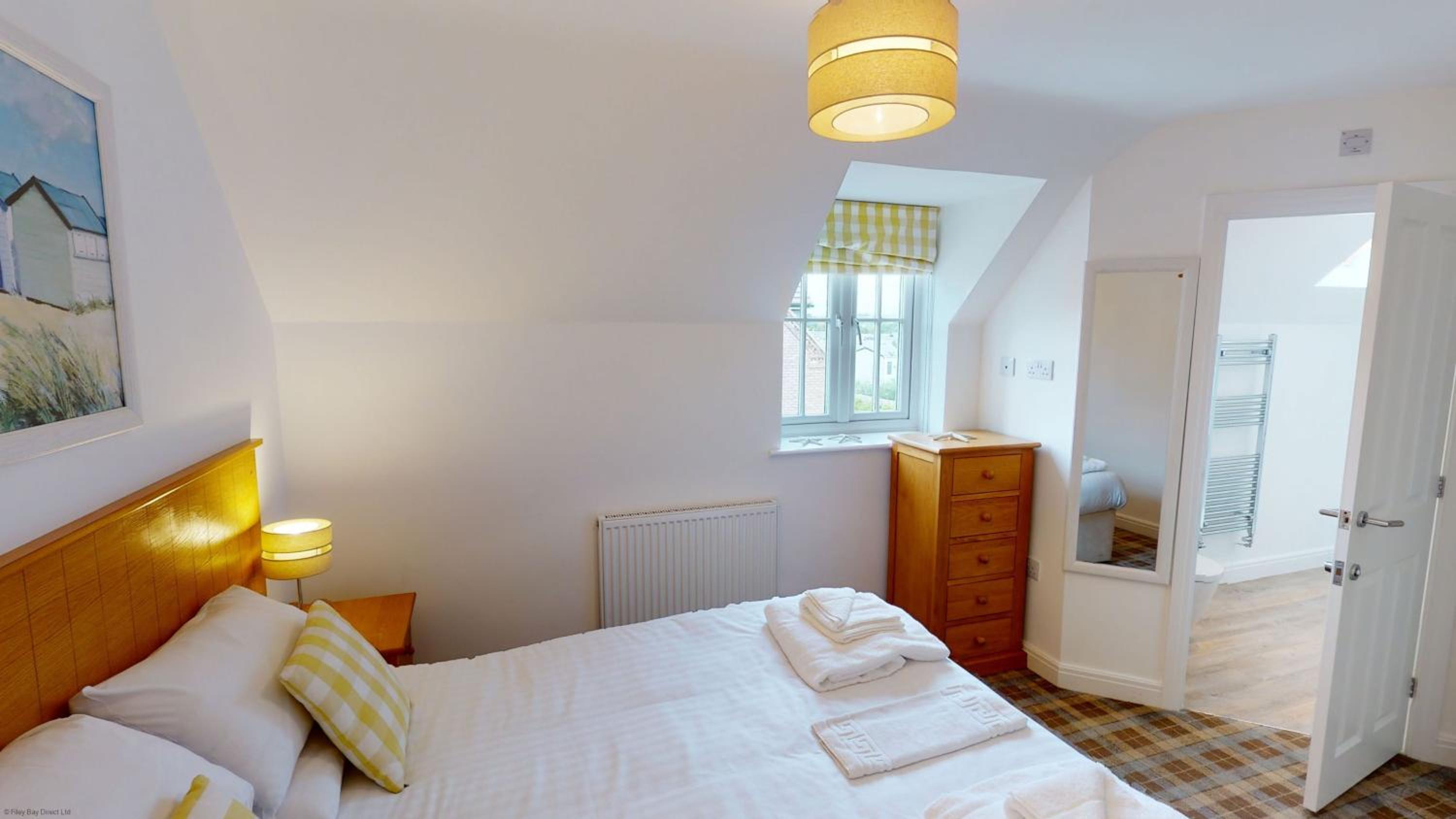 Brigg End View, The Bay, 2 bedrooms with ensuites, balcony with sea view, parking, 2 dogs welcome view 2