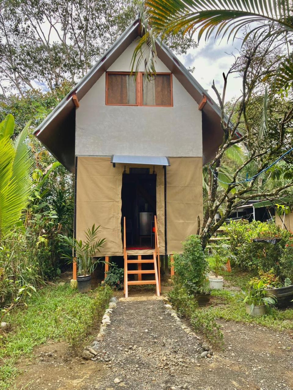 Hotel Cabaña equipada - Image 1