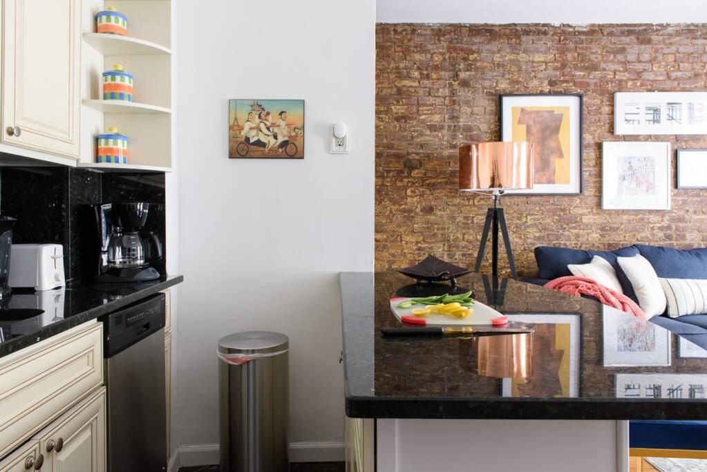 26-3B 1BR prime gramercy WD in unit Courtyard