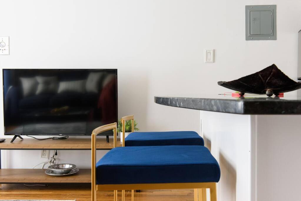 26-3B 1BR prime gramercy WD in unit Courtyard