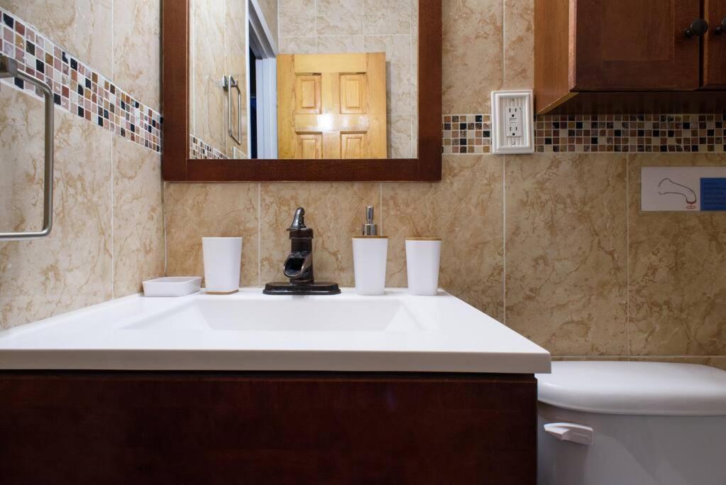 26-3B 1BR prime gramercy WD in unit Courtyard