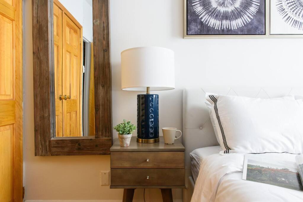 26-3B 1BR prime gramercy WD in unit Courtyard
