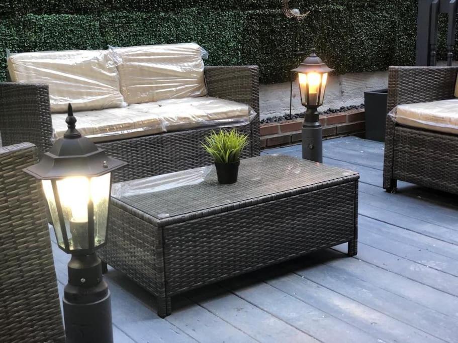 26-3B 1BR prime gramercy WD in unit Courtyard