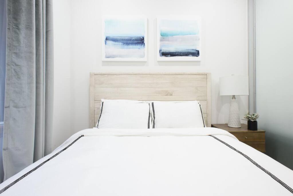 78-2D New furnished 1BR WD walk to Central Park