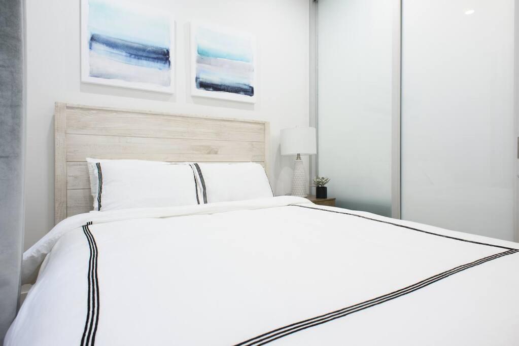 78-2D New furnished 1BR WD walk to Central Park
