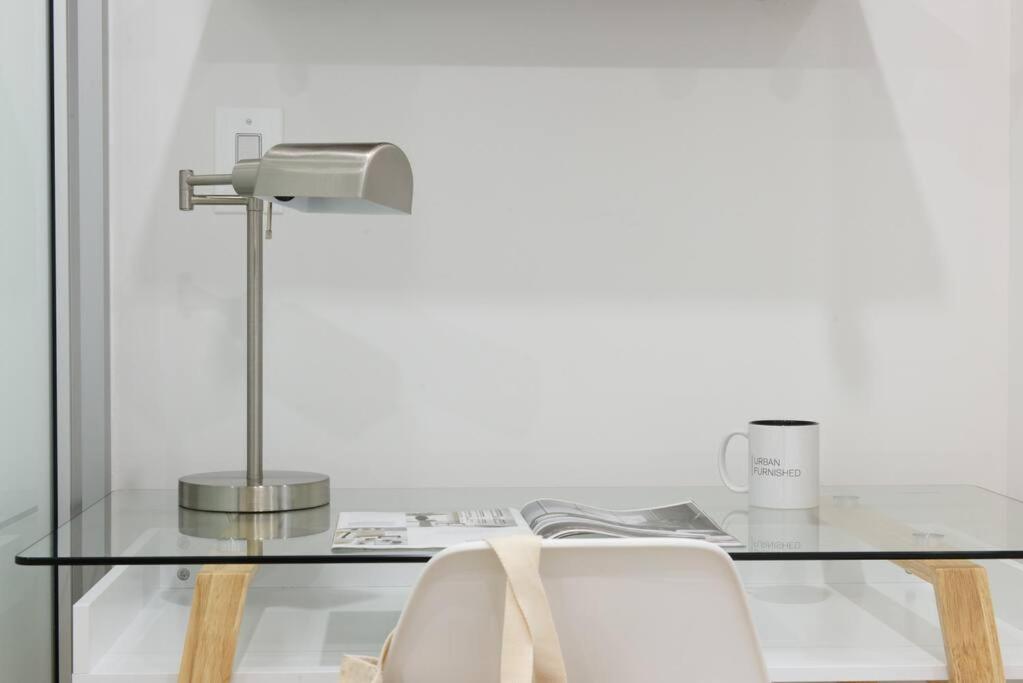 78-2D New furnished 1BR WD walk to Central Park