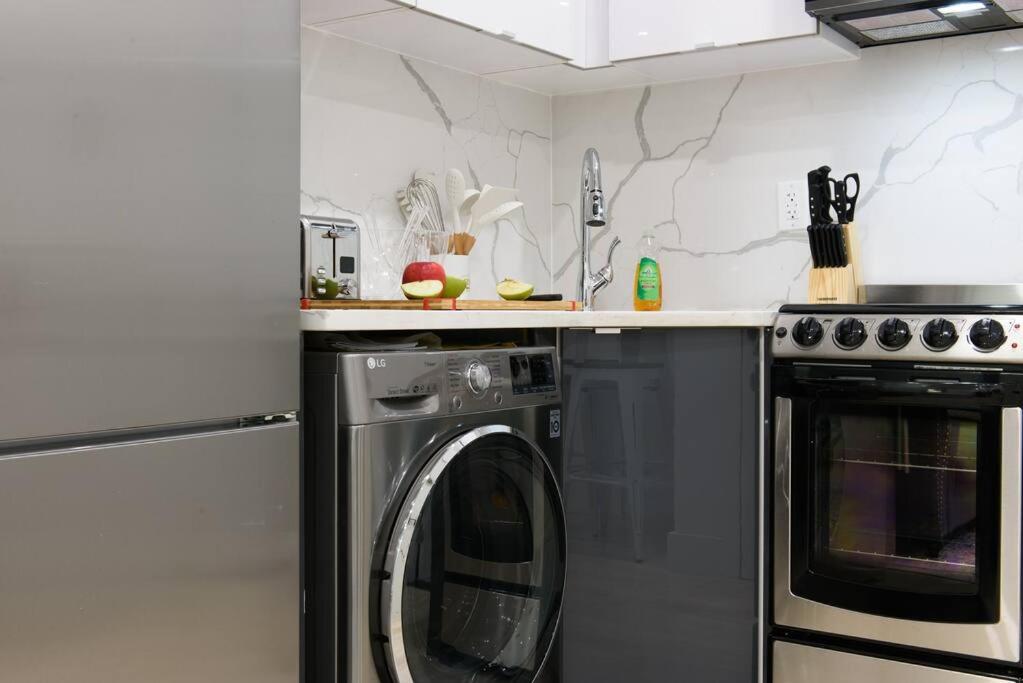 78-2B New furnished 1BR WD walk to Central Park