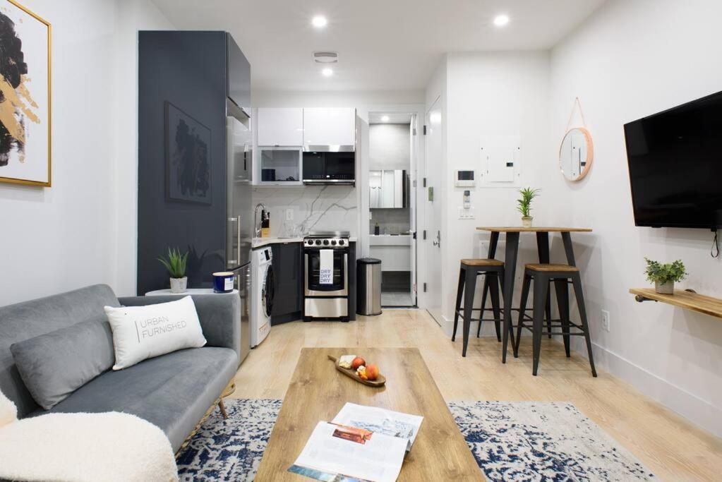 78-2D New furnished 1BR WD walk to Central Park